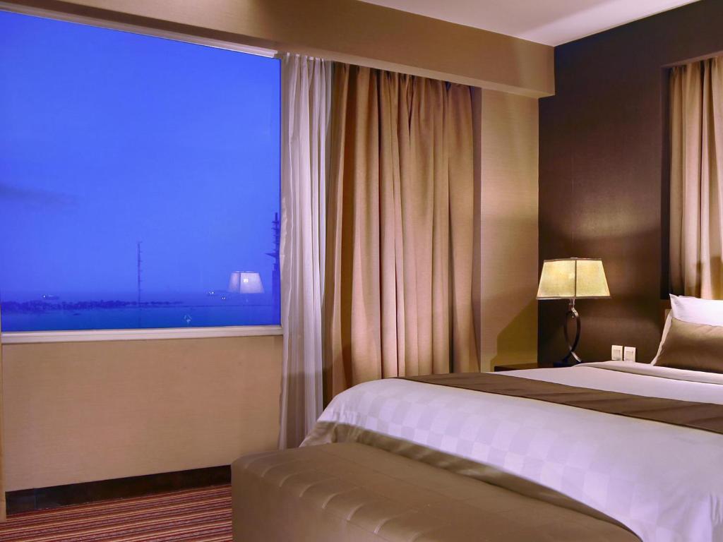 Aston Makassar Hotel & Convention Center Εξωτερικό φωτογραφία