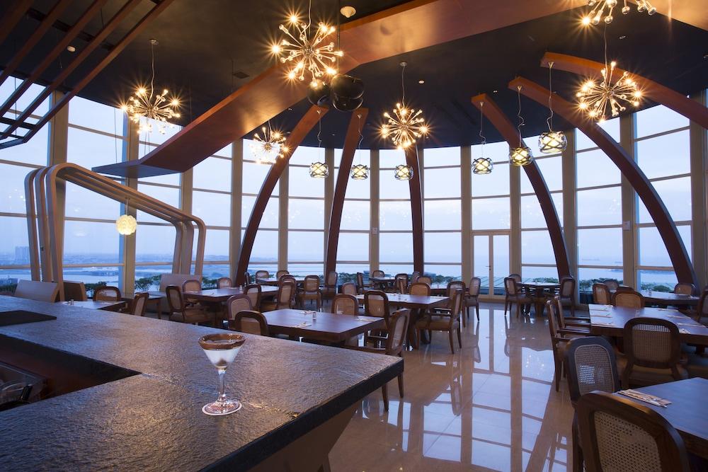 Aston Makassar Hotel & Convention Center Εξωτερικό φωτογραφία