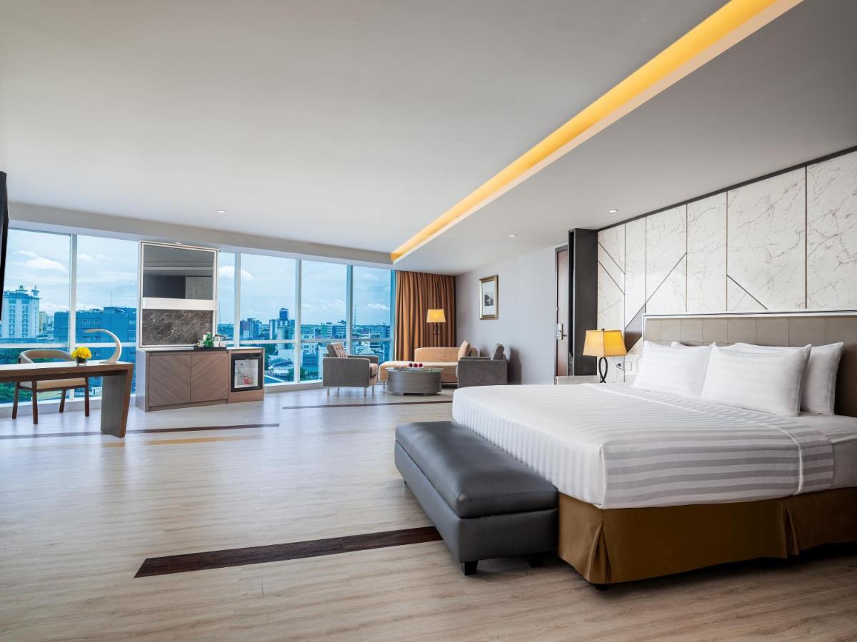 Aston Makassar Hotel & Convention Center Εξωτερικό φωτογραφία