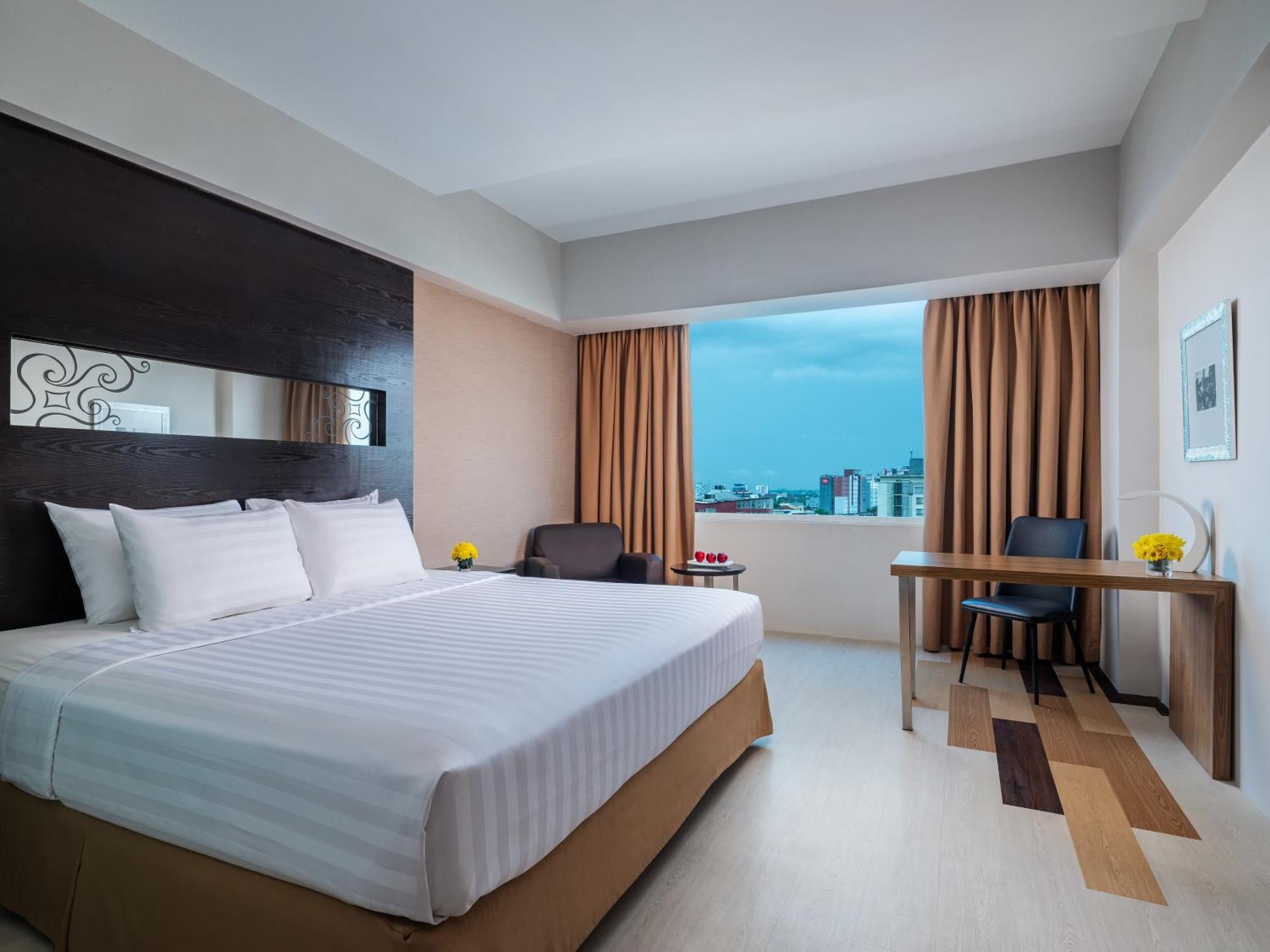 Aston Makassar Hotel & Convention Center Εξωτερικό φωτογραφία