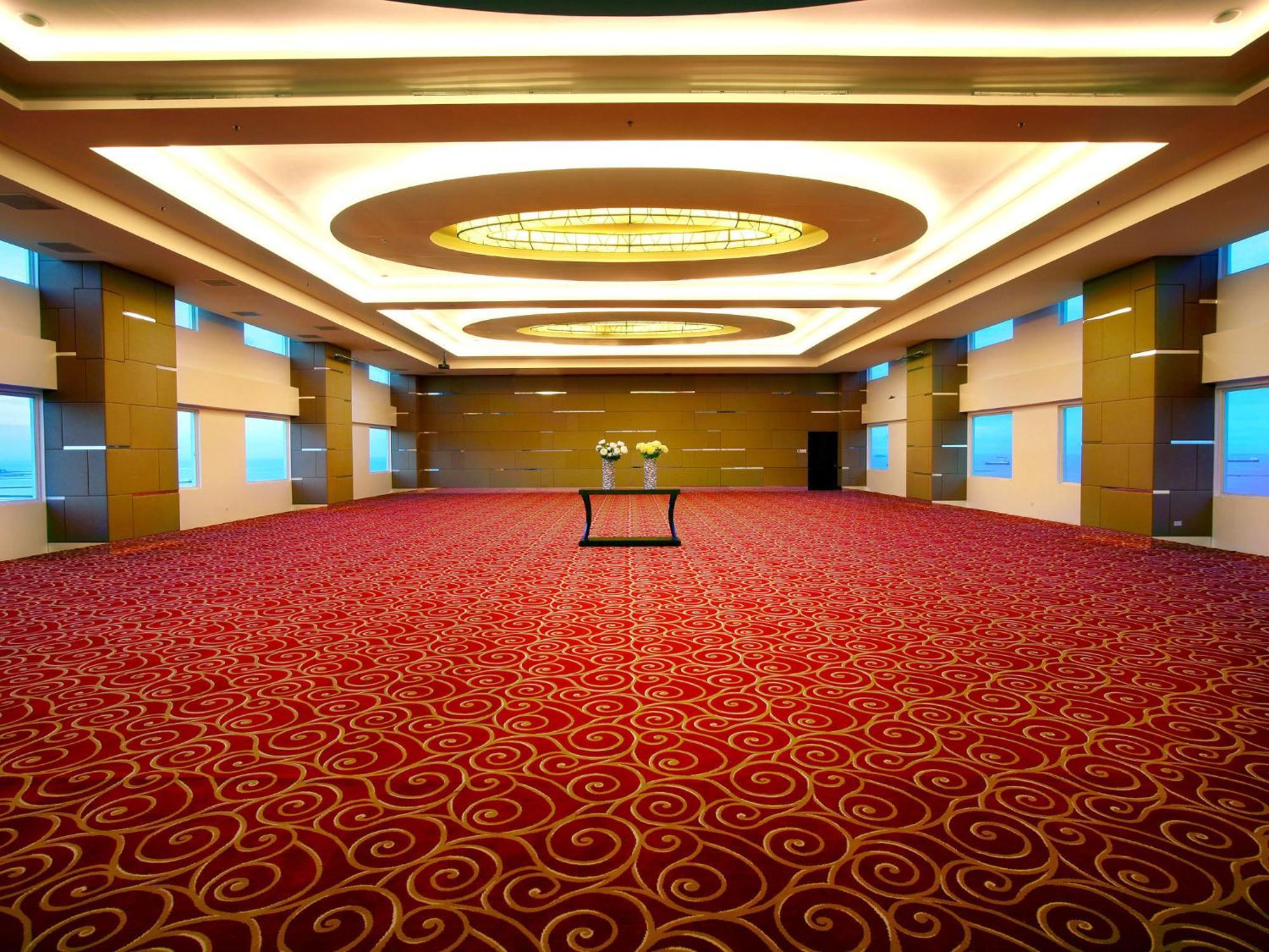 Aston Makassar Hotel & Convention Center Εξωτερικό φωτογραφία